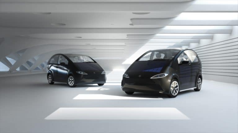 Sion, la première voiture solaire dédiée à monsieur et madame tout le monde