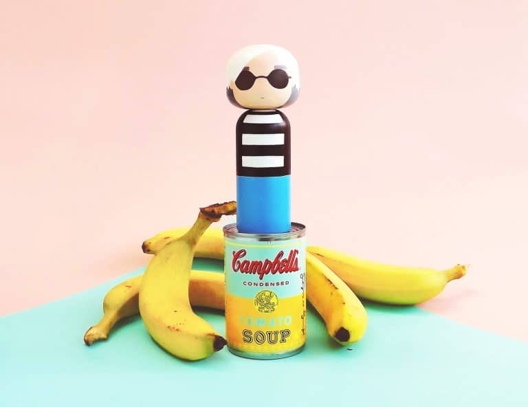Pop icon Kokeshi : des poupées japonaises made in Europe à l’image des grandes célébrités