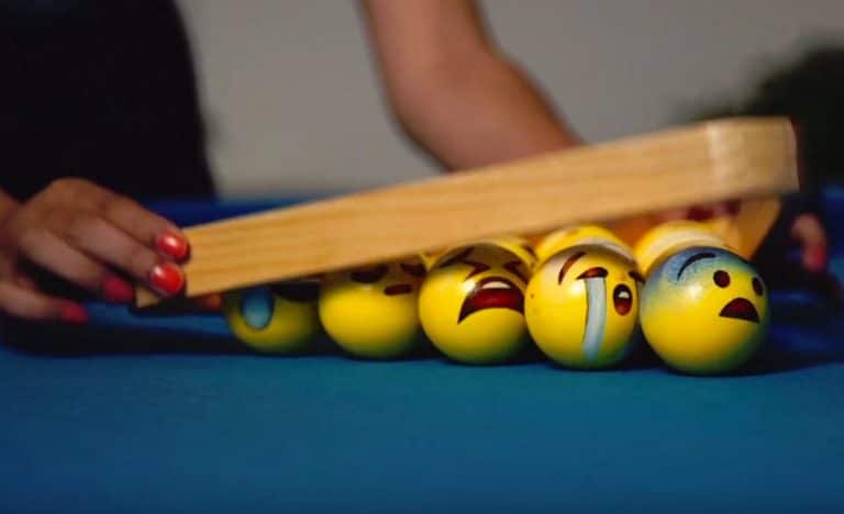 Poolmoji : quand les émojis prennent place sur la table de billard