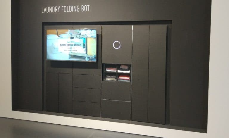 Laundroid, la penderie révolutionnaire de Panasonic