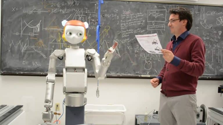 Robotisation de l’enseignement : les robots, futurs professeurs