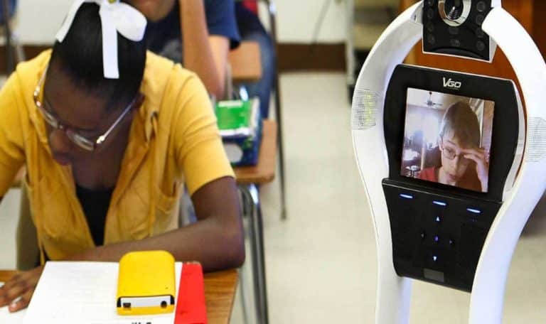 VIK-e : Réintégration d’enfants hospitalisés grâce à des robots