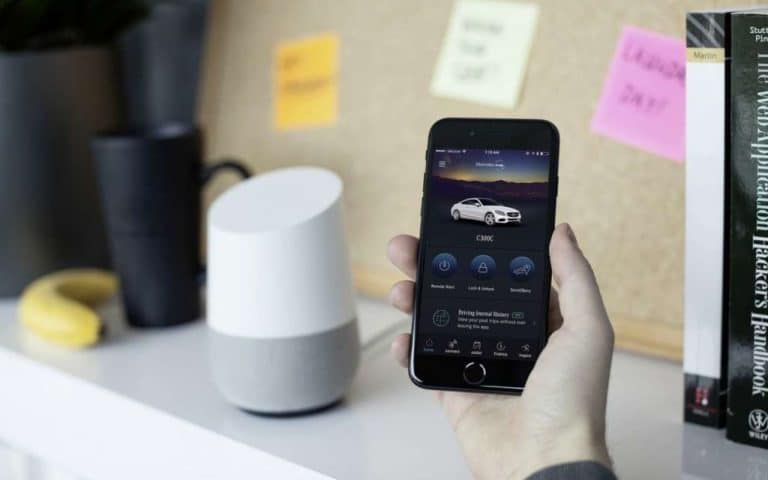 Mercedes devient compatible avec Google Home et Amazon Alexa