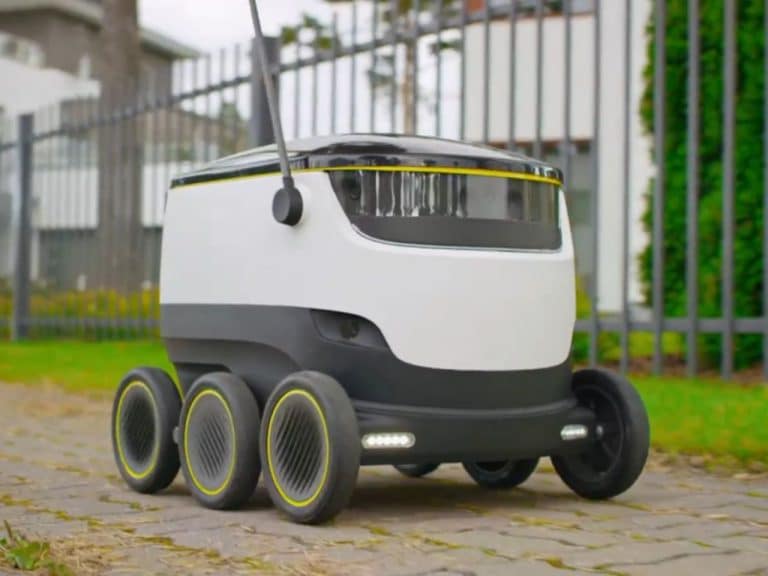 Starship Technologies : les robots livreurs débarquent en ville
