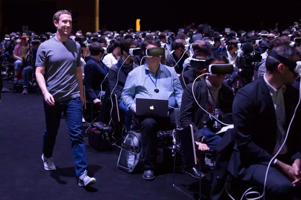 Facebook va miser sur des lunettes AR