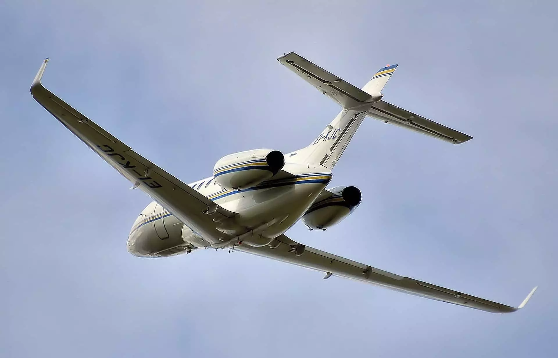 Voyager sur le jet électrique hybride de Zunum Aero-1
