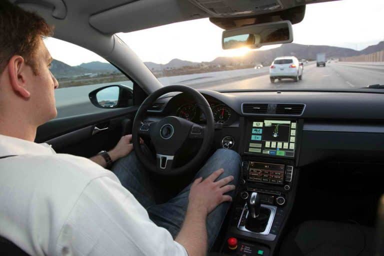 La voiture électrique : une véritable révolution est en marche avec cette batterie