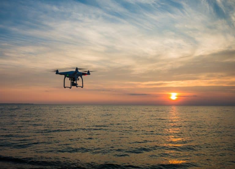 Drones : un bras pliable capable de ramasser des objets