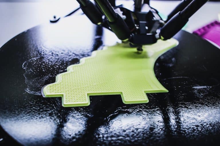 Un kit de drones pour enseigner l’impression 3D, la robotique et le codage
