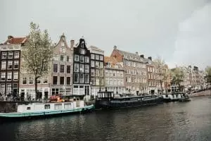 Un pont imprimé en 3D pour enjamber le canal d’Amsterdam pont