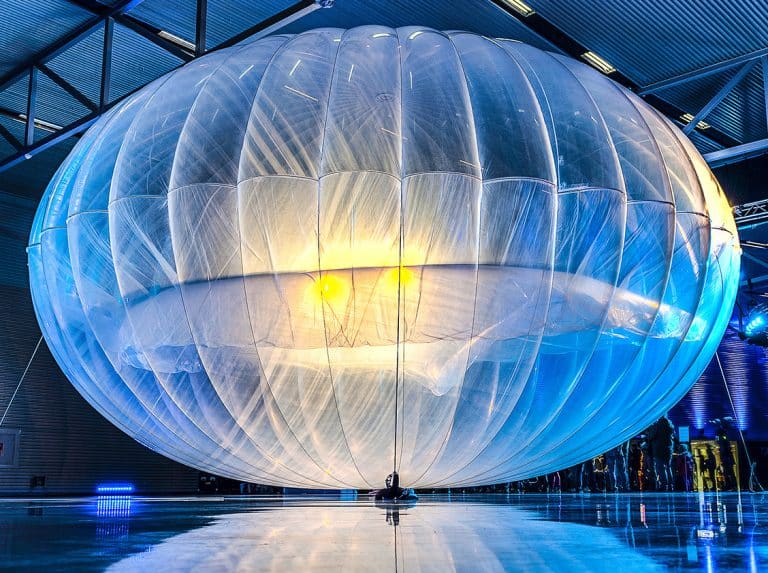 Des ballons-transmetteurs web déployés au Kenya
