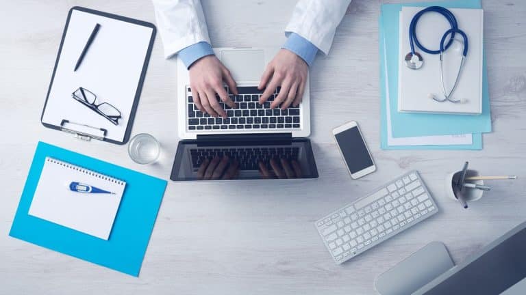 Comment utiliser la technologie pour la gestion des soins de santé ?
