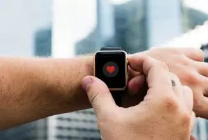 L’Apple Watch aiderait à prédire les troubles cardiaques