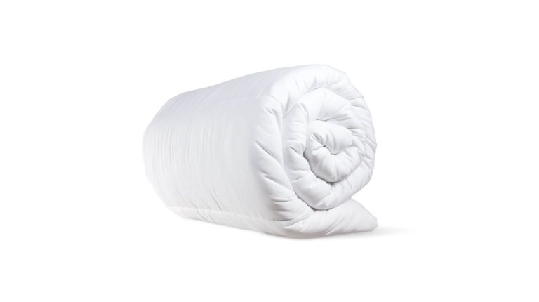 Bien dormir par forte chaleur avec une couette