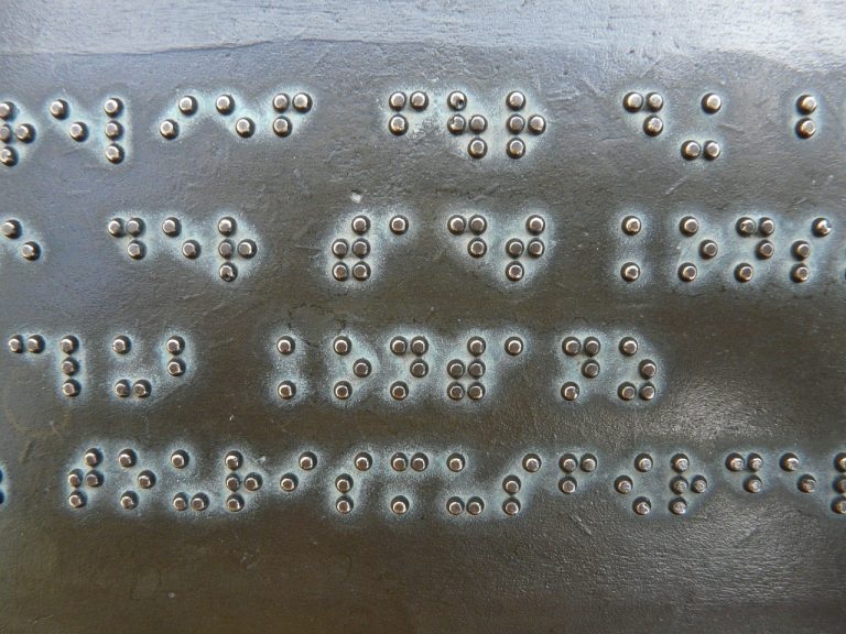 Clavier braille mobile disponible en Open source