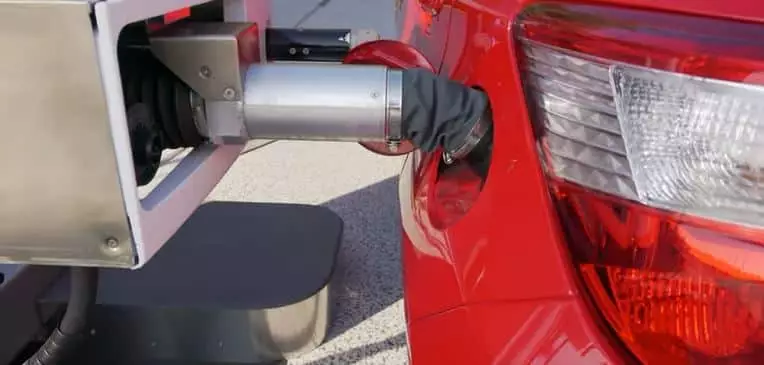 Bientôt, vous n’aurez plus besoin de descendre de voiture pour prendre de l’essence !