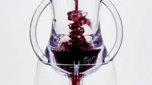 Cet aérateur de vin va vous changer la vie ! Cet aérateur de vin va vous changer la vie !