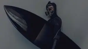 Cette combinaison protège les surfeurs de la pollution Cette combinaison protège les surfeurs de la pollution