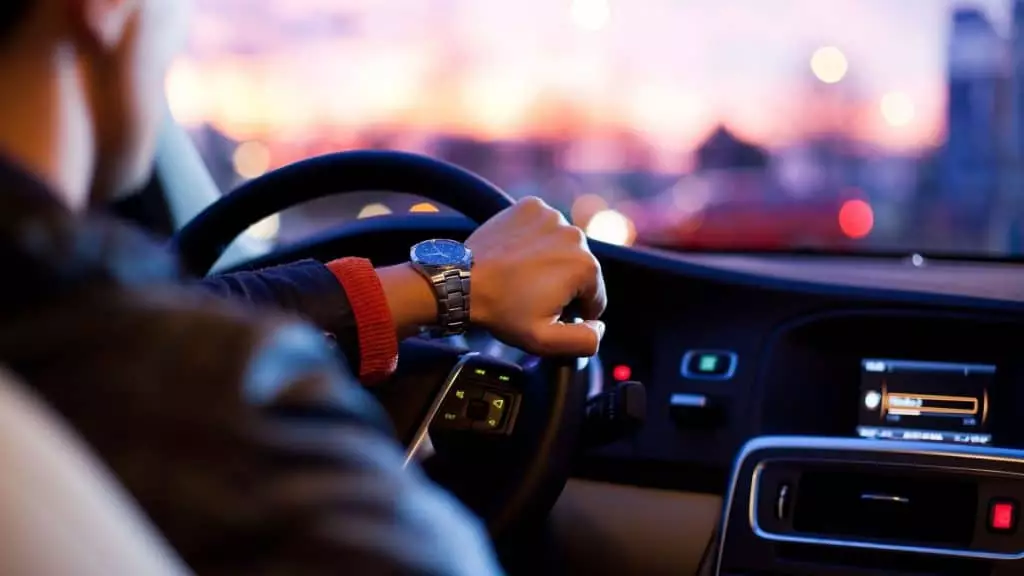 5 applications mobiles pratiques pour les automobilistes