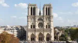 Visite virtuelle au cœur de Notre-Dame de Paris après son incendie Visite virtuelle au cœur de Notre-Dame de Paris après son incendie