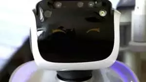 Des robots infirmiers soutiennent les médecins en Italie Des robots infirmiers soutiennent les médecins en Italie