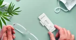 Enfin un système pour éviter la buée sur les lunettes avec le port du masque ! Enfin un système pour éviter la buée sur les lunettes