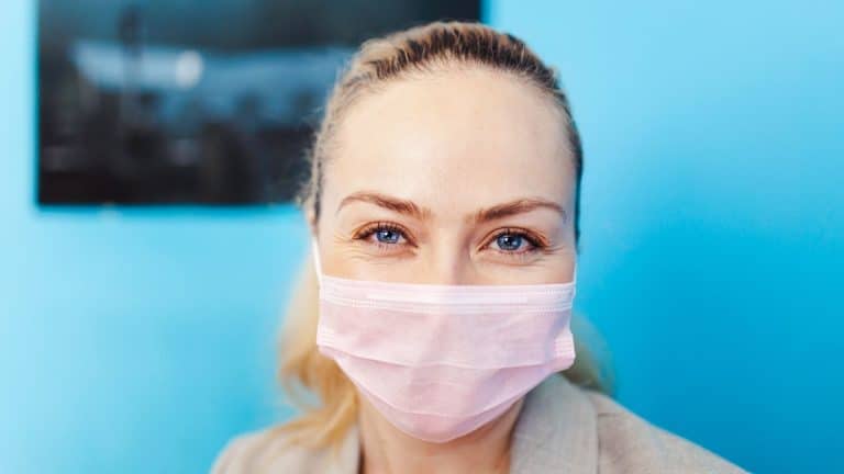 Une entreprise suisse invente un masque chauffant