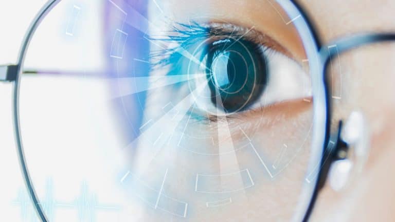 Les Séniors voyagent au Japon grâce à la réalité augmentée