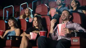 Les utilisateurs du pass Navigo peuvent aller au cinéma gratuitement ! Les utilisateurs du pass Navigo peuvent aller au cinéma gratuitement