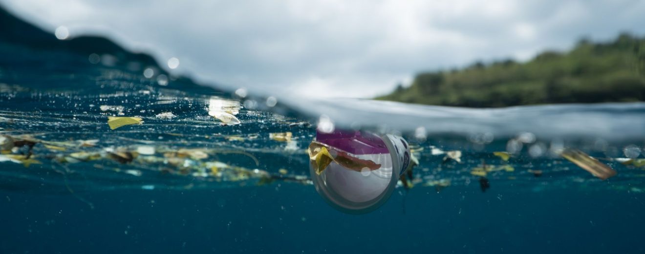 Ce robot solaire éradique les déchets dans les océans