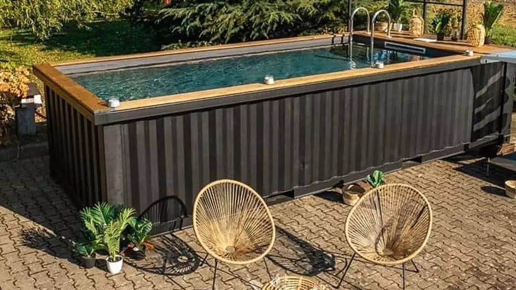 Un container pour créer une piscine