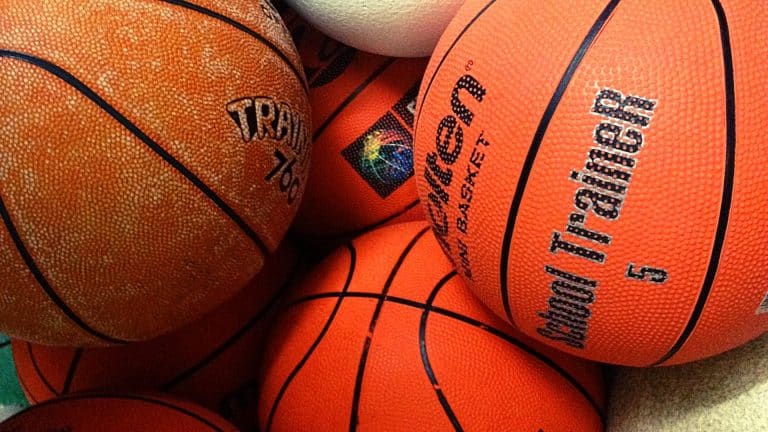 Un ballon de basket innovant