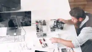 Un véhicule de livraison futuriste Un véhicule de livraison futuriste