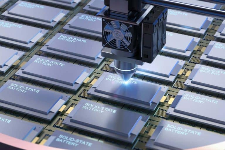 Les batteries à état solide : pourquoi sont-elles l&rsquo;avenir de l&rsquo;énergie portable ?