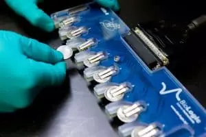 L'IA révolutionne l'industrie des batteries : un design innovant réduisant l’utilisation de lithium de 70% !