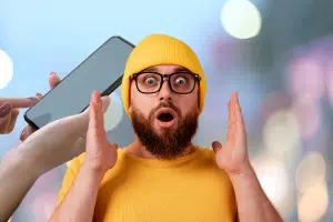 Découvrez comment cette avancée technologique permet à votre propre voix de répondre à vos appels