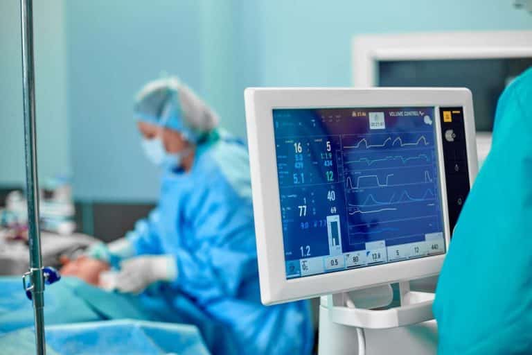 Essai clinique prometteur : une IA prédit le risque de décès et sauve des vies en hôpital