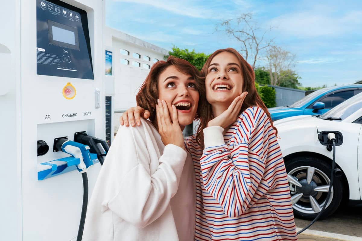 Voiture électrique : Telsa tremble face à ce concurrent chinois !