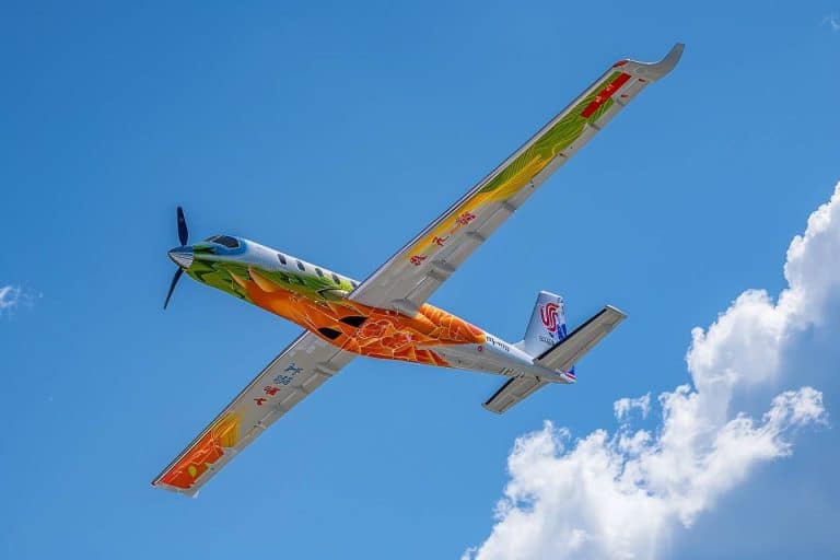 Chine : un avion électrique parcourt des milliers de kilomètres, un exploit révolutionnaire à découvrir !
