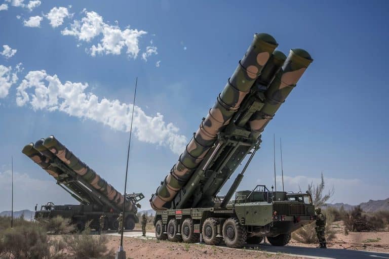Défense antiaérienne : ce nouveau laser ultra-puissant chinois redistribue l&rsquo;équilibre militaire dans le monde