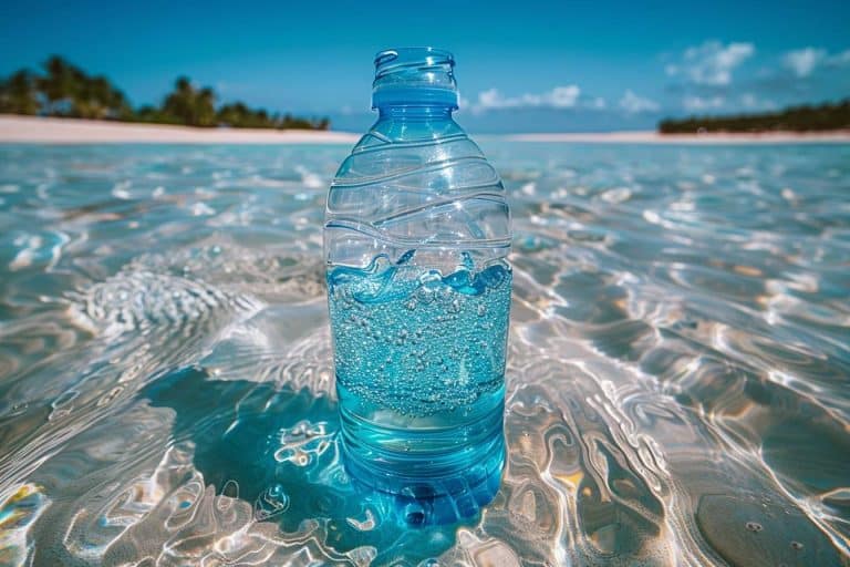 Ce plastique autodégradable se détruit seul : la solution pour sauver nos océans, découvrez comment