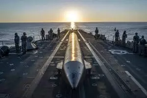 Découvrez cette arme secrète de l'aviation américaine : une bombe qui change la donne en mer