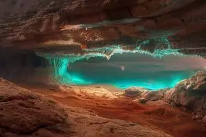 Une découverte surprenante : un océan souterrain sur Mars pourrait changer notre vision de la planète rouge