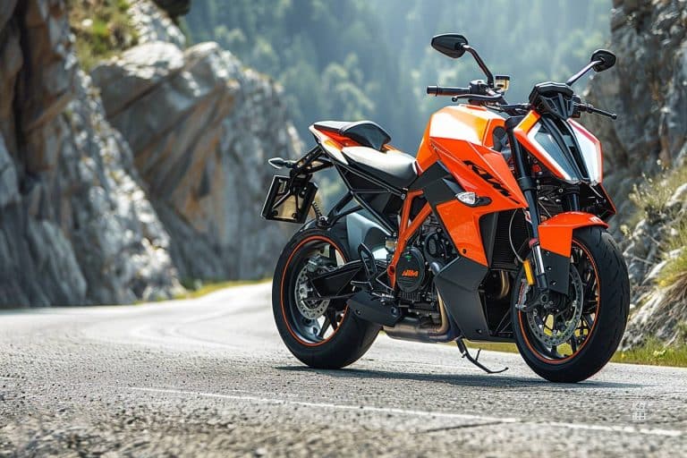 Les motos du futur sont là : KTM lance le freinage automatique d&rsquo;urgence et révolutionne la route