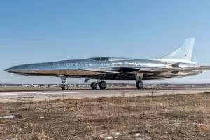 Le retour des avions supersoniques : découvrez le futur de l'aviation avec le XB-1 de Boom Supersonic