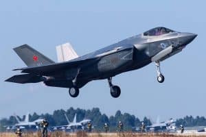 Les inquiétudes de l'Occident face au mystérieux chasseur furtif J-35 chinois : 10 révélations choquantes
