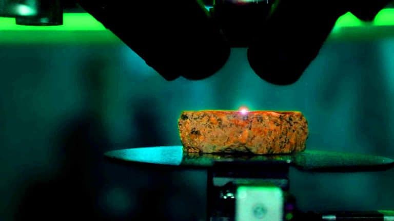 Ce microscope révolutionnaire « plug and play » détecte les atomes à la vitesse de la lumière