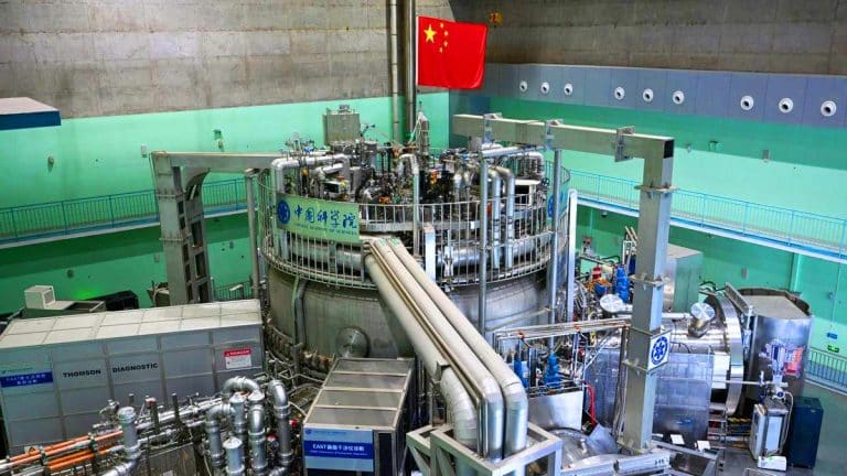 « Soleil artificiel » chinois : ce réacteur nucléaire pulvérise le record avec 1 000 secondes de plasma contrôlé