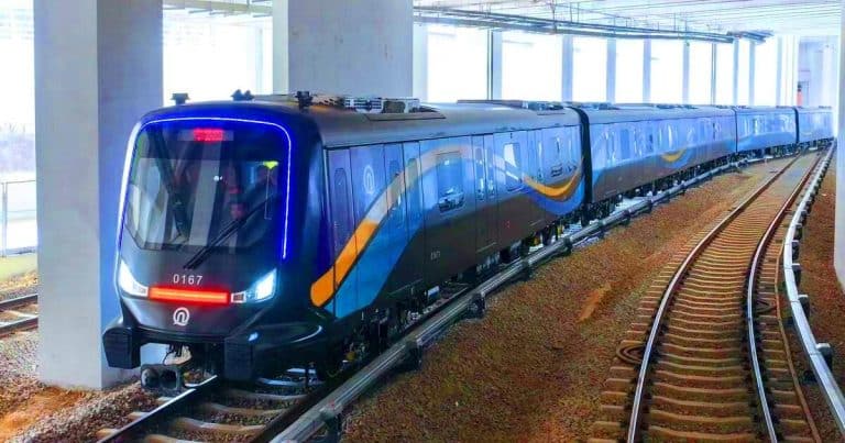 Plus léger, plus rapide, plus confortable : le premier métro en fibre de carbone change le visage des grandes villes