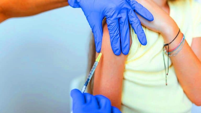 Fin du cancer en vue, la Russie clame avoir mis au point ce vaccin universel qui pourrait sauver des millions de vies